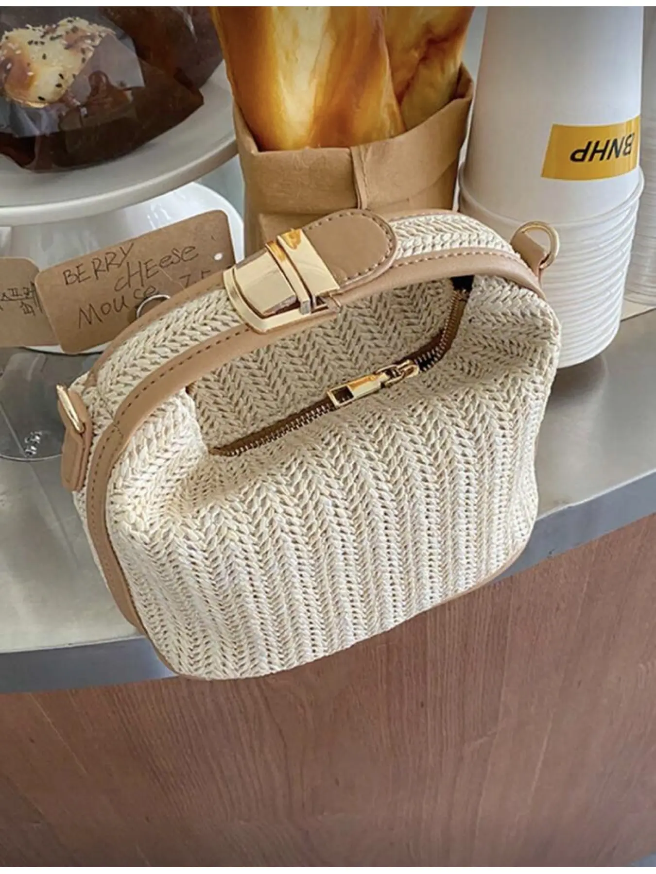 Summer Straw Handbag Women Casual Tote Bag Crossbody Beach Accessories Fashion Vacation Bag Ladies Beach Must Have Weaving Bag Fashion Crossbody Purse