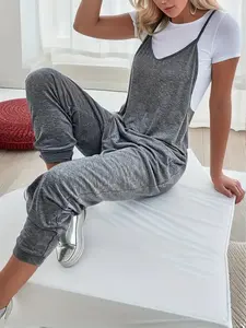 Women's Plain Pocket V Neck Overalls Jumpsuit without Tee, Casual Sleeveless Spaghetti Strap Cami Overalls Jumpsuit for Daily Wear, Ladies Clothes for All Seasons
