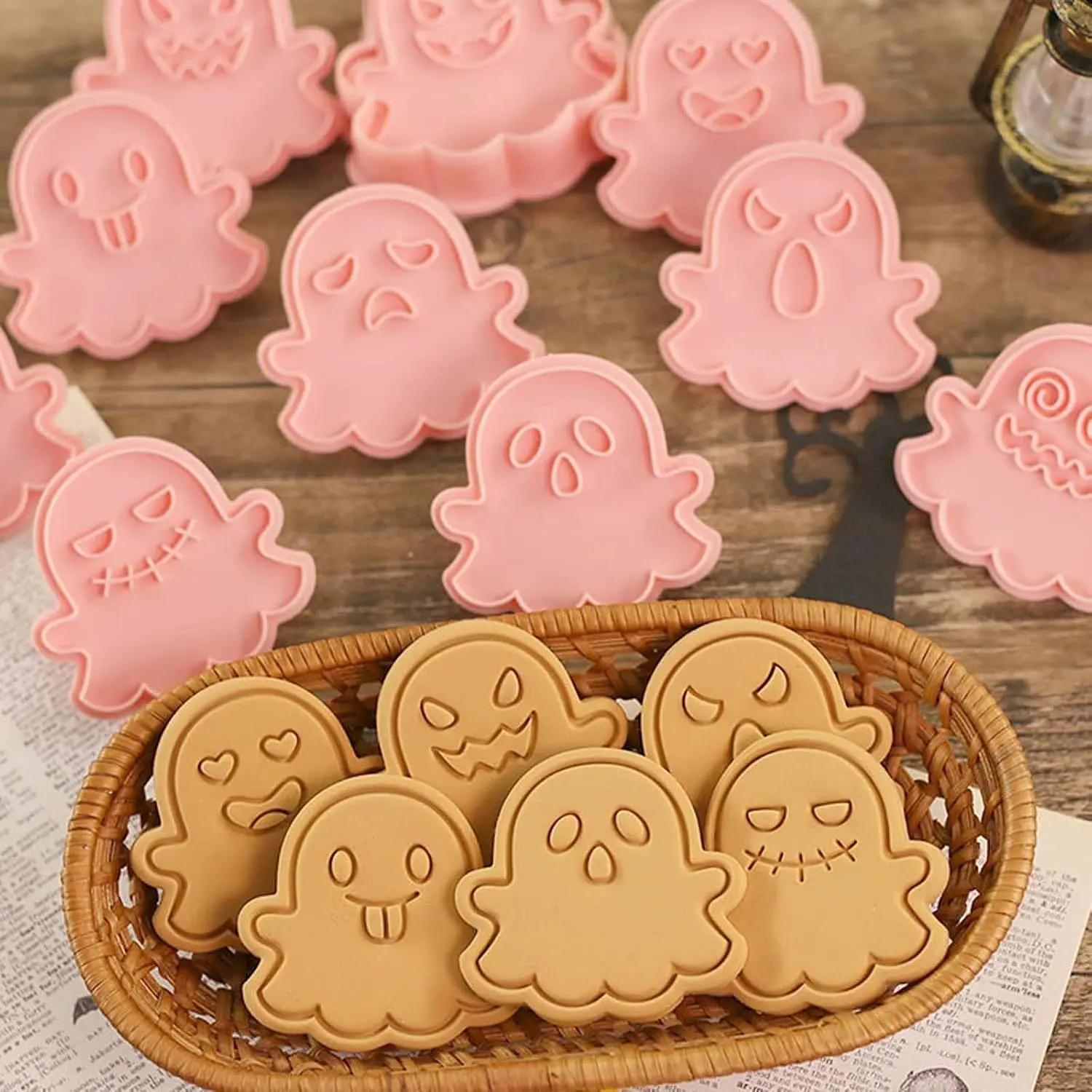 8 count Mini  Cookie Cutters,  Halloween Cookie  | Cute Small  Cookie  Set for Cookie Frosting Decor, Halloween Party, Day of The  Decorations