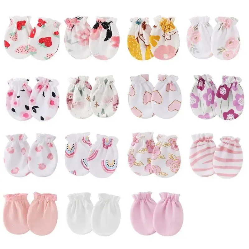 Sports Anti-Scratch Mittens Pack (10-15 Pairs), Gentle Synthetic Material, Adjustable Cuffs, Assorted Patterns Including Strawberries, Suitable for Boys/Girls Gifting