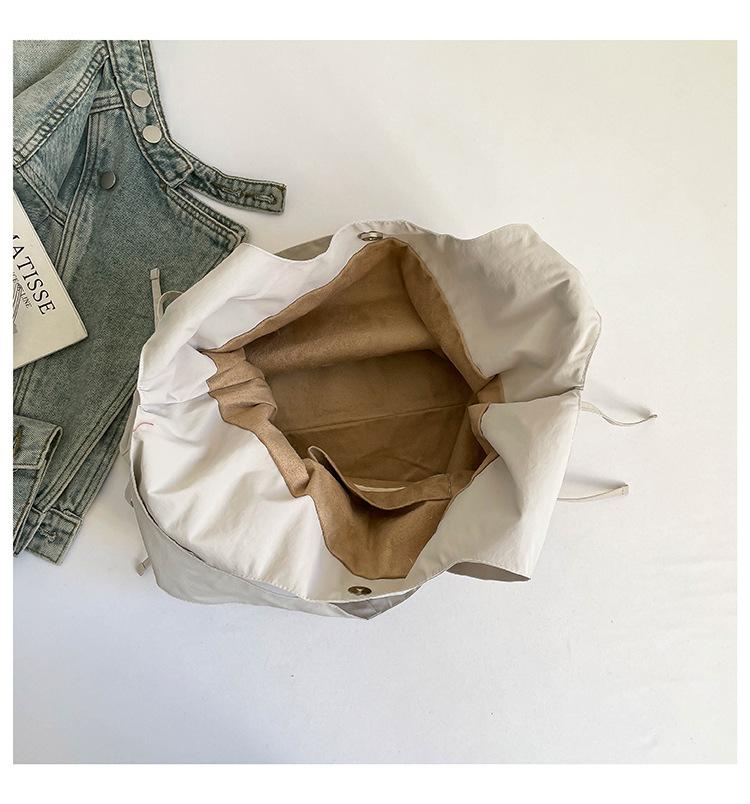 New Fashion Simple Shoulder Bag Women Large Capacity Comfortable Versatile Texture Tote Bag Simple Casual Storage Handbag