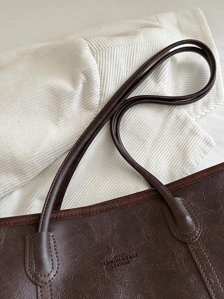 Fashionable Retro Shoulder Bag, Large Capacity Commuter Travel Tote, Pu Tote Satchel, Simple Versatile Design, High-Quality Material