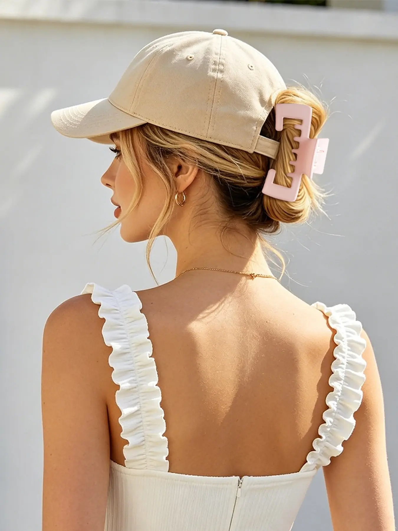 Hat-Friendly Claw Clips for Baseball Caps - Trucker Hat Hair Claw for Women,Non Slip Strong Hold Clips for Thick & Thin Hair, Gifts Hair Accessories, Hair Style Accessory