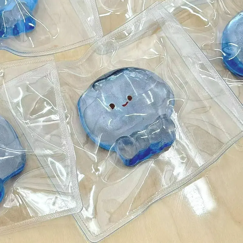 1Pc/2pc/4pc Clear Jelly Jellyfish Octopus Squishy Toy, Cute Glitter Sensory Fidget Squishies, Cute Ocean Animal Squeeze Decompression Squishy Stress Relief Toy for Teens Adults Gift 12+