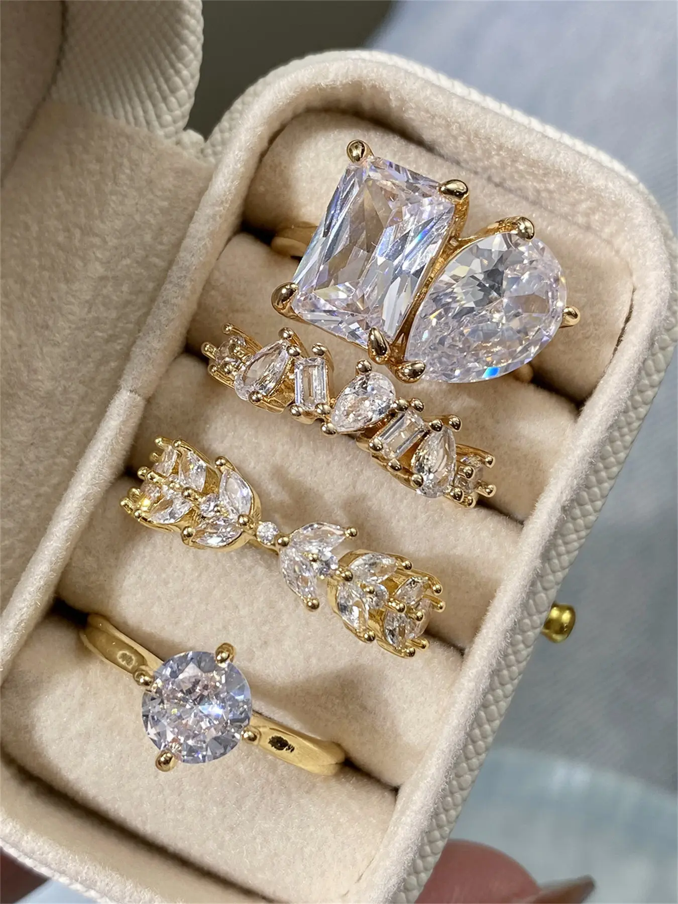 4-Piece Fashion Cubic Zirconia Ring Set with Gift Box, Perfect for Women, Ideal for Weddings, Engagements, Anniversaries, Valentine's Day Gifts