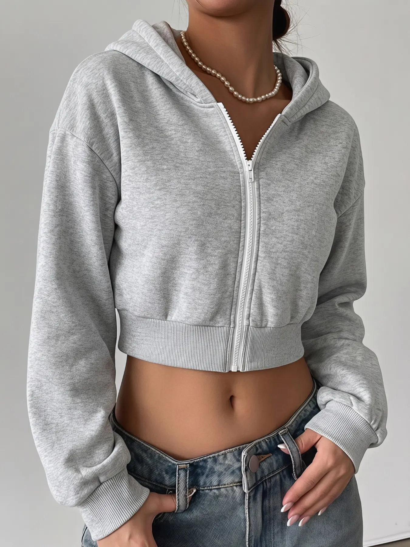 Zip Up Hooded Cropped Sweatshirt, Long Sleeve Loose Solid Color Crop Hoodie Jacket, Basic Casual Streetwear Short Hooded Outerwear For Women