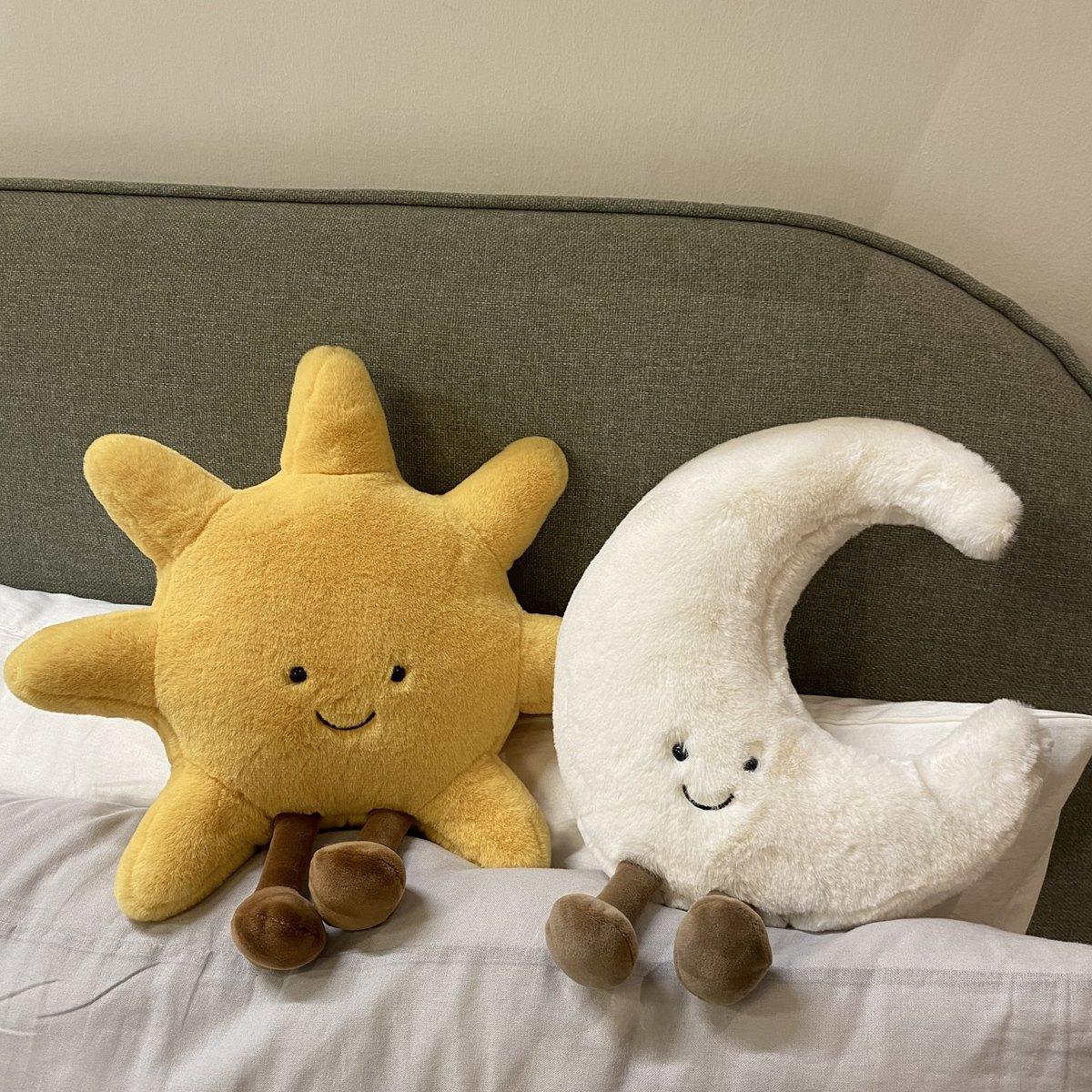 Aesthetic sun Plushie - Super Soft Cozy Room Decor, Trendy sun Stuffed Animal for Bed & Sofa, Cute Kawaii Gift for Girls, Ultra-Soft Cuddle Buddy