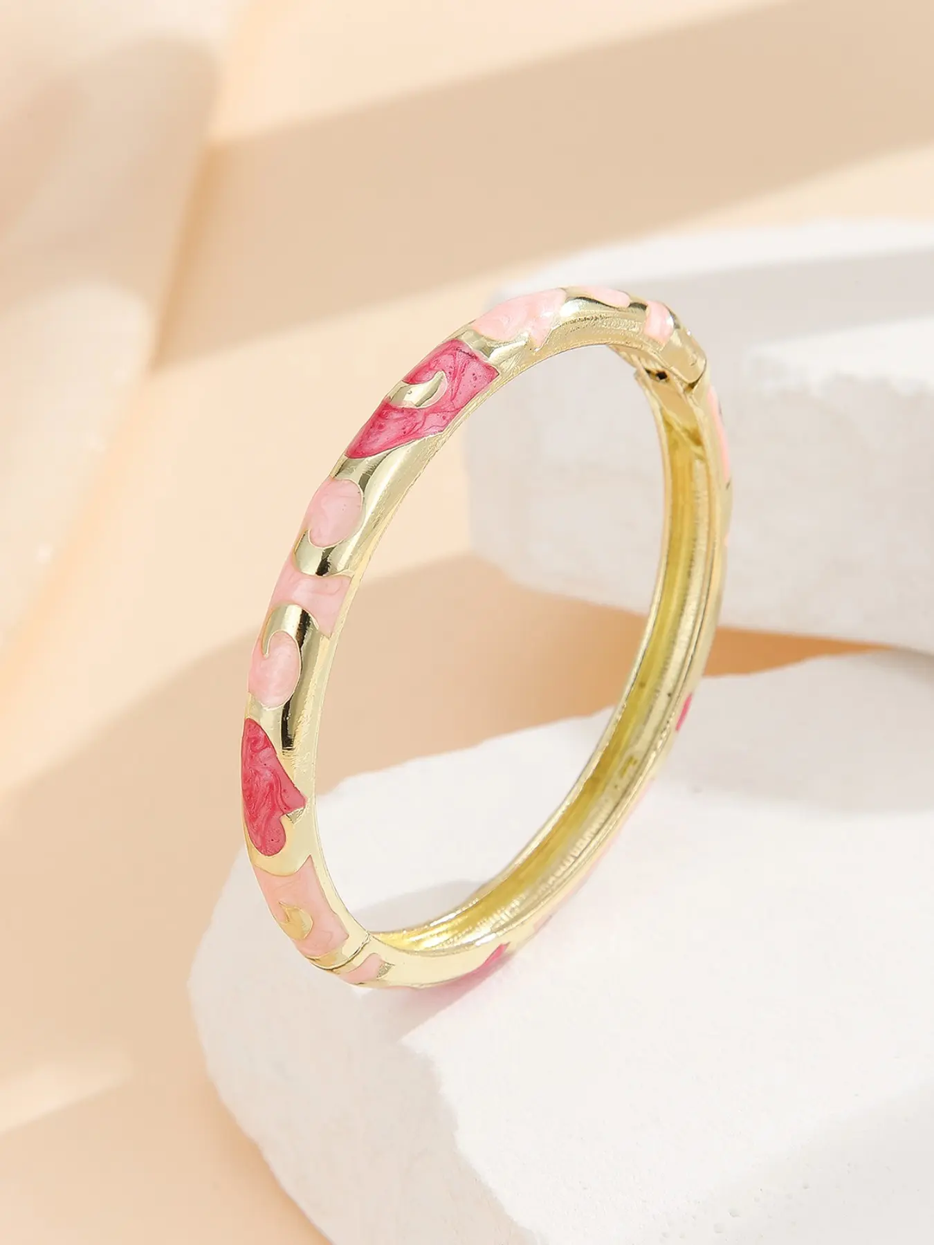 Vintage Cloisonne Enamel Bangle Bracelet for Women Girls, Gold Plated Pink Red Floral Hinged Cuff Bracelet, Aesthetic Ethnic Sweet Jewelry Gift for Anniversary Birthday Party Daily Wear