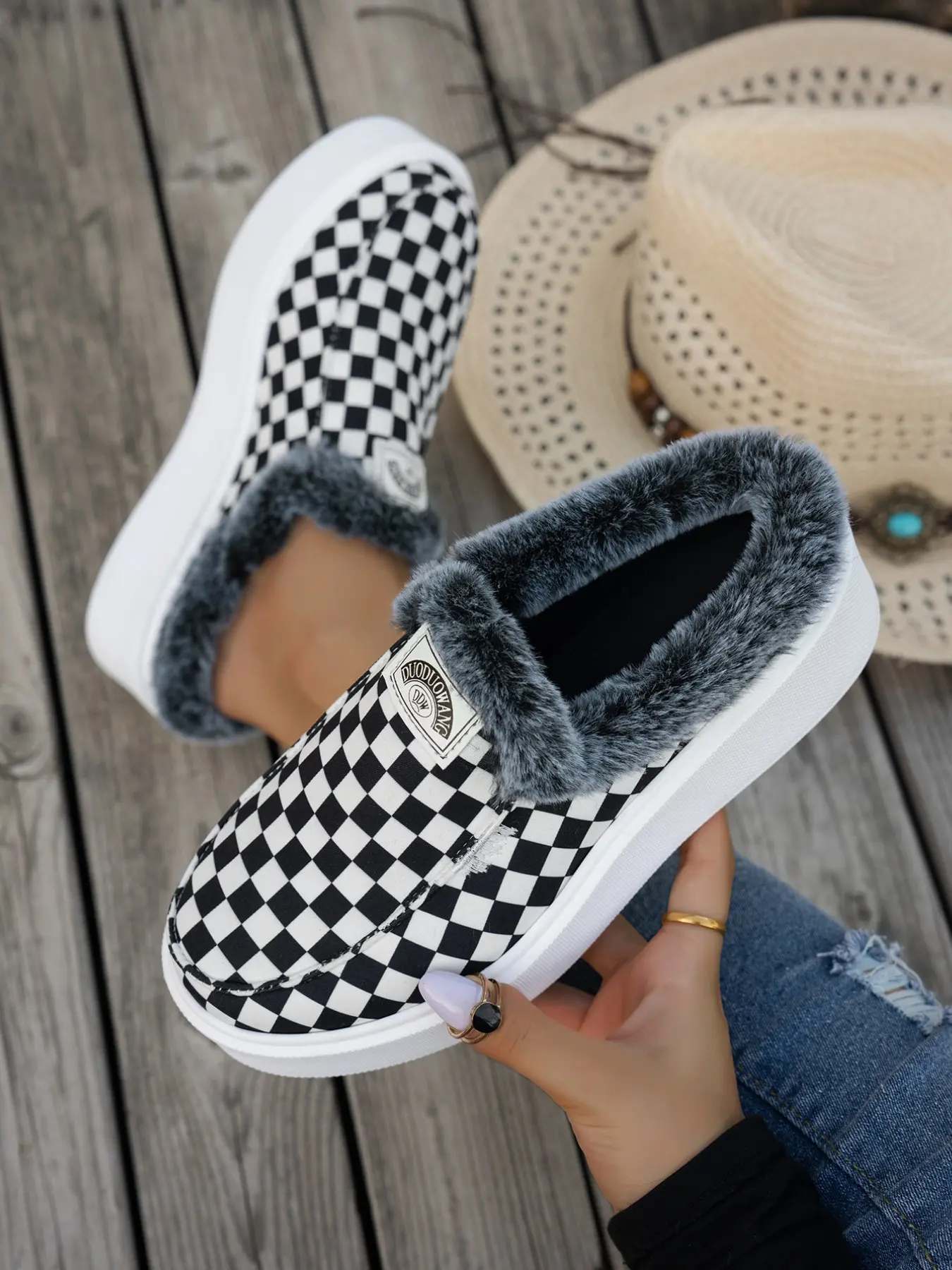 2026 Women's New Solid Color Thick Sole Mules, Large Size Comfortable Lazy Half Slippers, Daily Wear, Casual Indoor Footwear, Slip-On Design, Suitable for School/travel