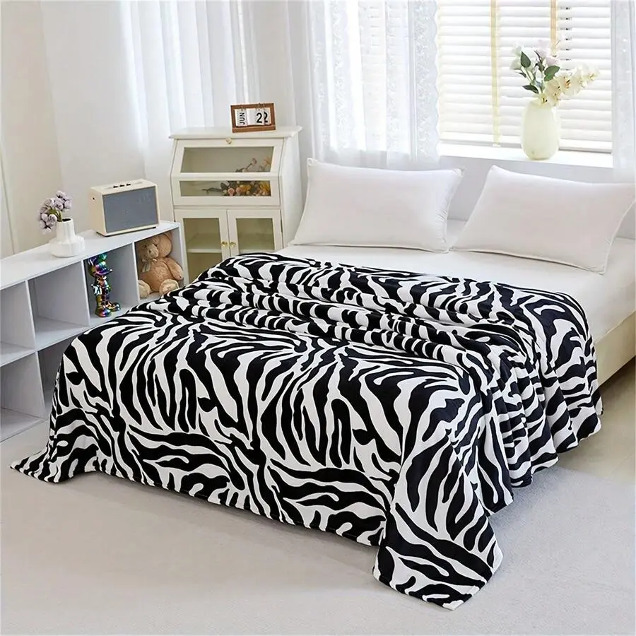Classic Black White Zebra Print Flannel Blanket Soft Warm Throw Blanket, Decorative Couch Bedroom Nap Blanket, Giftable Plush Comfortable Home Popular Animal Print Blanket For All Seasons