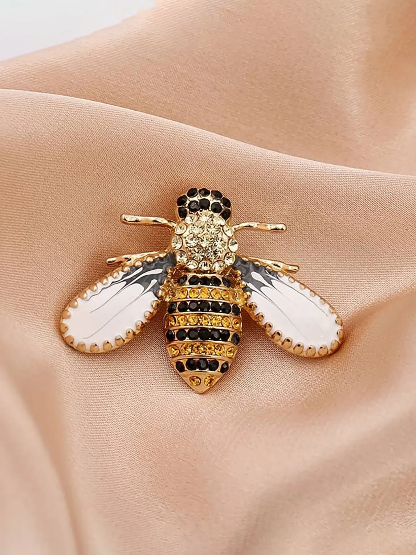 Water Drill Bee Oil Drop Brooch, Unique Lady Evening Gown Jewelry, Elegant Bee Water Drill Art Brooch, Perfect for Special Occasions