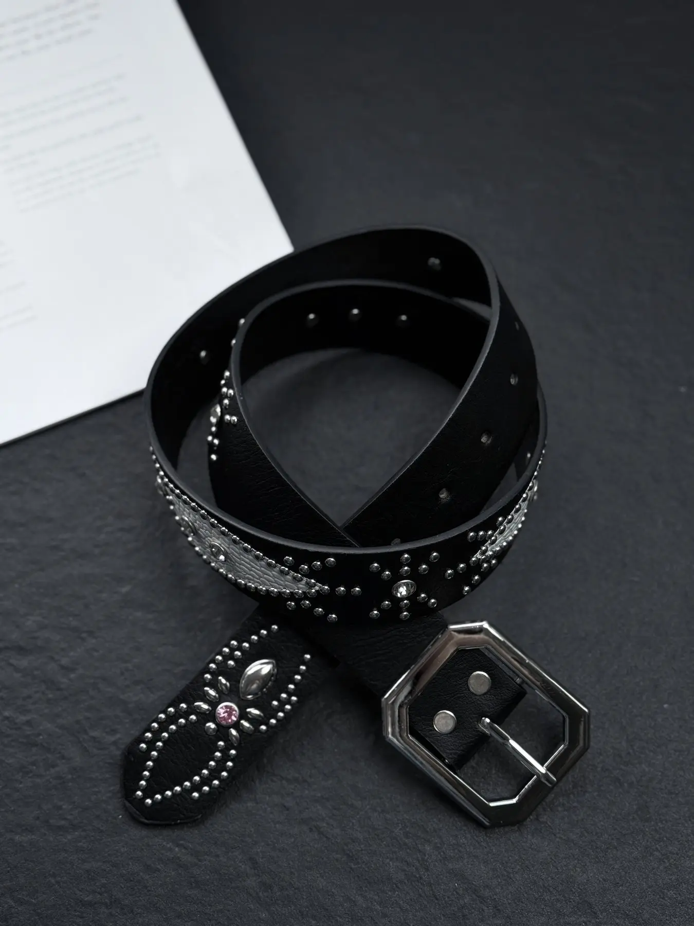 Suitable for both men and women Palace Gemstone Diamond Splicing Rivet Belt Y2K Wind Belt Medieval Palace Style Colored Gemstone