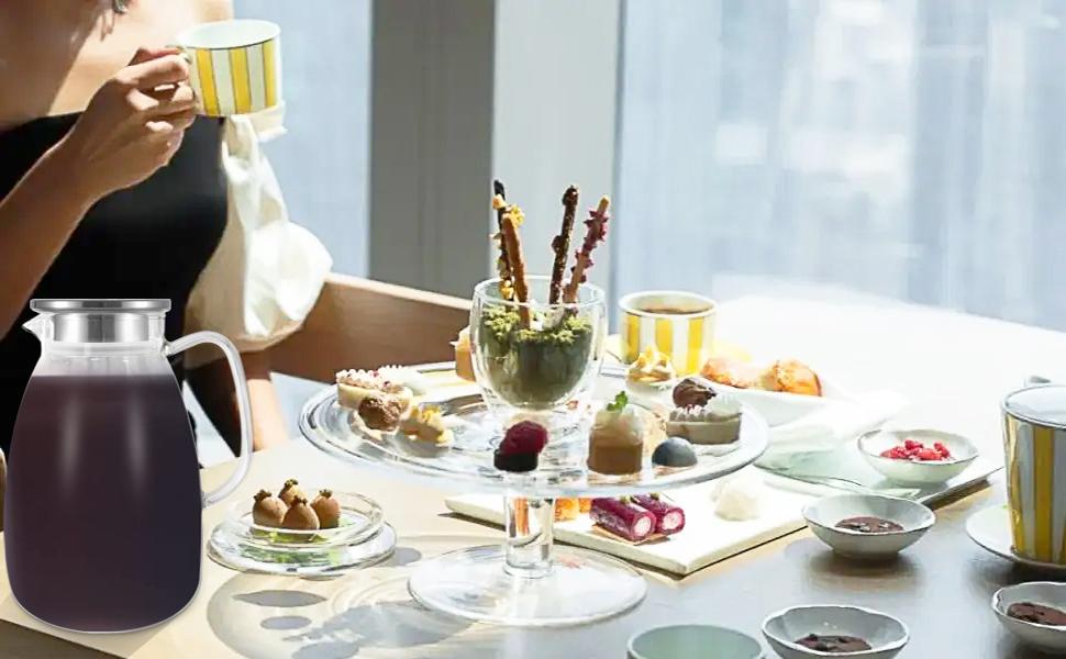 Glass Pitcher with Lid, 68oz Large Water Pitcher with Insulated Handle, Heat Resistant Borosilicate Carafe, Durable Water & Juice Jug for Hot Coffee, Iced Tea, Lemonade & Cold or Hot Beverages