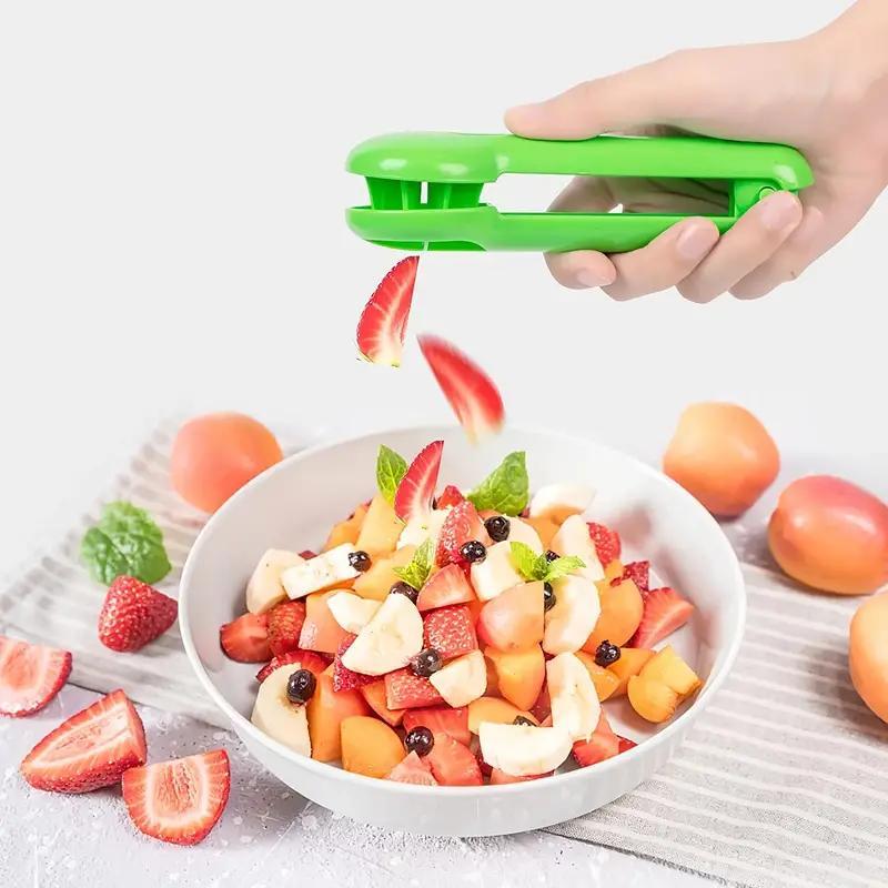 Handheld Strawberry Slicer, 1 Count Green Portable Grape Cutting Slicer, Grape Cutter, Manual Fruit Cutter for Home Kitchen Outdoor Camping Picnic, Kitchen Gadgets, Vegetable Fruit Cutter, Durable Vegetable Slicer