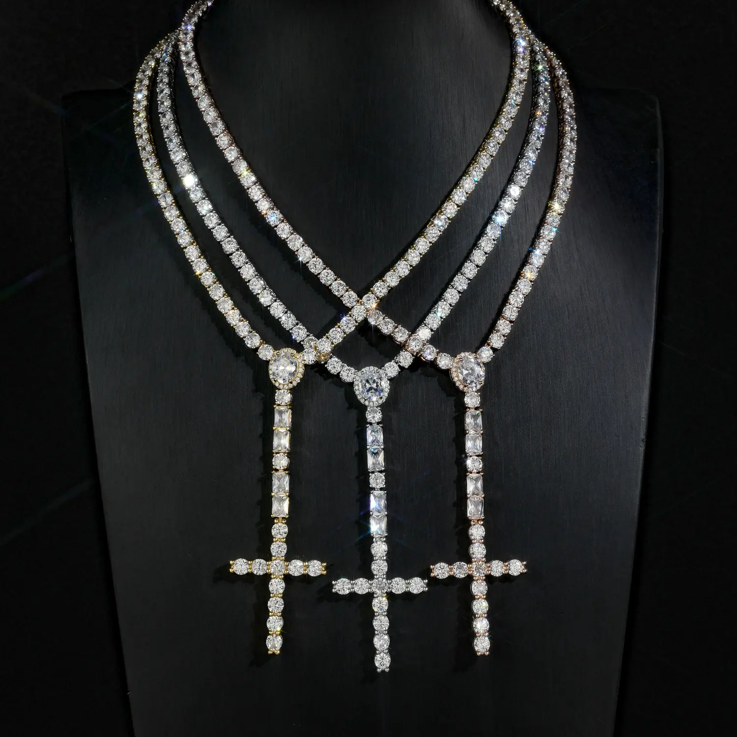 Dinghe Best-Selling Copper Base Cross Motif Necklace, Full Zircon Inlay, Street Look Hip Hop Personalized Fashion Accessory, Casual Wear, Cross Necklace Women, Street Style, Copper Chain, Chain Jewelry Necklaces