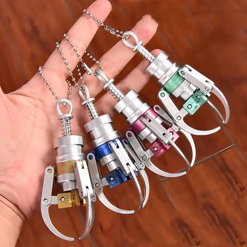 4PCS Mini Mechanical Claw Keychain, Tiny Grabber Machine Claw Pendant Bag Charm, Creative 3D Metal Key Ring, Novelty Game Inspired Backpack Accessory, Fun Collectible Gift for Game Lovers