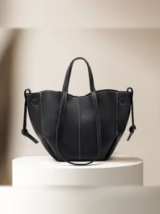 French Luxury Small Design Tote Bag, 2026 New Fashion Large Capacity Shoulder Bag, Perfect for Work and Daily Use, Stylish and Practical