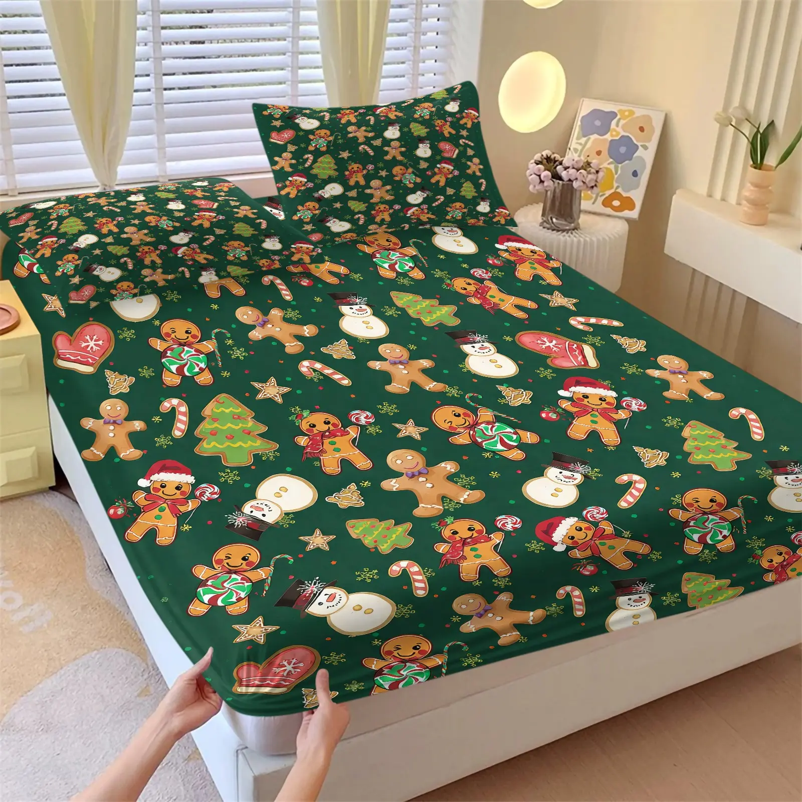 Christmas Gingerbread Man Fitted Sheet Set, 1 Fitted Sheet & 2 Pillowcase No Filling, Festive Holiday Bed Sheets Set, Cute Decor Winter for Teens Adults Bedroom & Dorm Home Decoration