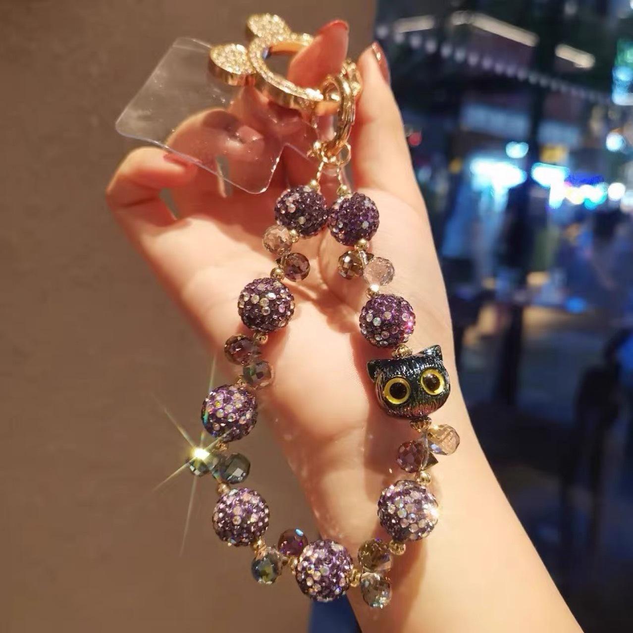 Luxurious and high-end sparkling crystal phone chain, fashionable cartoon phone lanyard, short wrist pendant, hand-held hanging chain