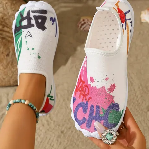 Women's Casual Quick-Dry Water Shoes, Aqua Shoes, Lightweight Swim Shoes, Pool Shoes, Fashion Slip-On Sneakers, Graffiti Letter Design, Lightweight Anti-Slip, Ideal for Sand, Shallow Water, Urban Exploration, Swimming Shoes