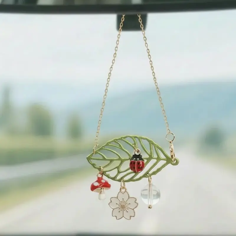 Casona Car Hanging Decor, Lucky Rearview Mirror Charm, Handmade Ladybug Mushroom Daisy Leaf Bohemian Natural Style Ornament, Car Interior Ornaments, Women and Teen Gifts, Car Hanger Ornament