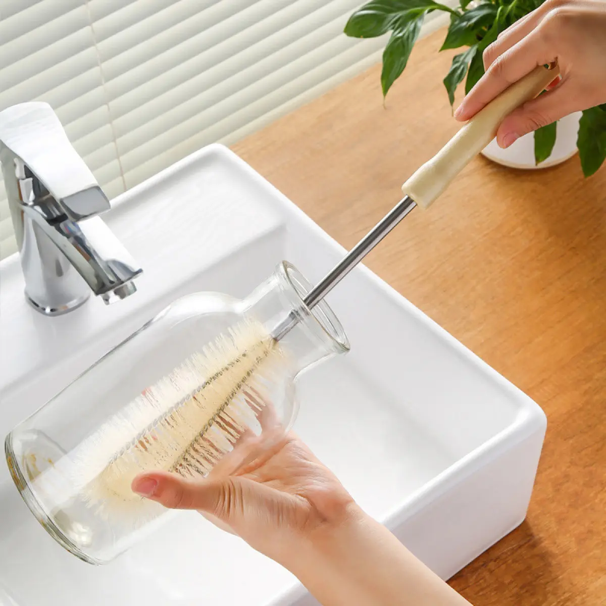 Kitchen Care Functional Brush Tool - Precision Deep Clean Brush with Durable Wooden Handle for Blenders, Deep Containers, Hard-to-Reach Corners