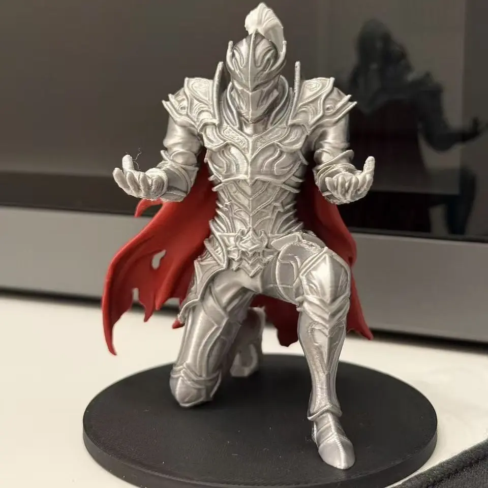 Trendy Knight Pen Holder, Creative New Desktop Organizer, Unique Design for Office & Home Decor, Innovative Pen Stand for Modern Spaces