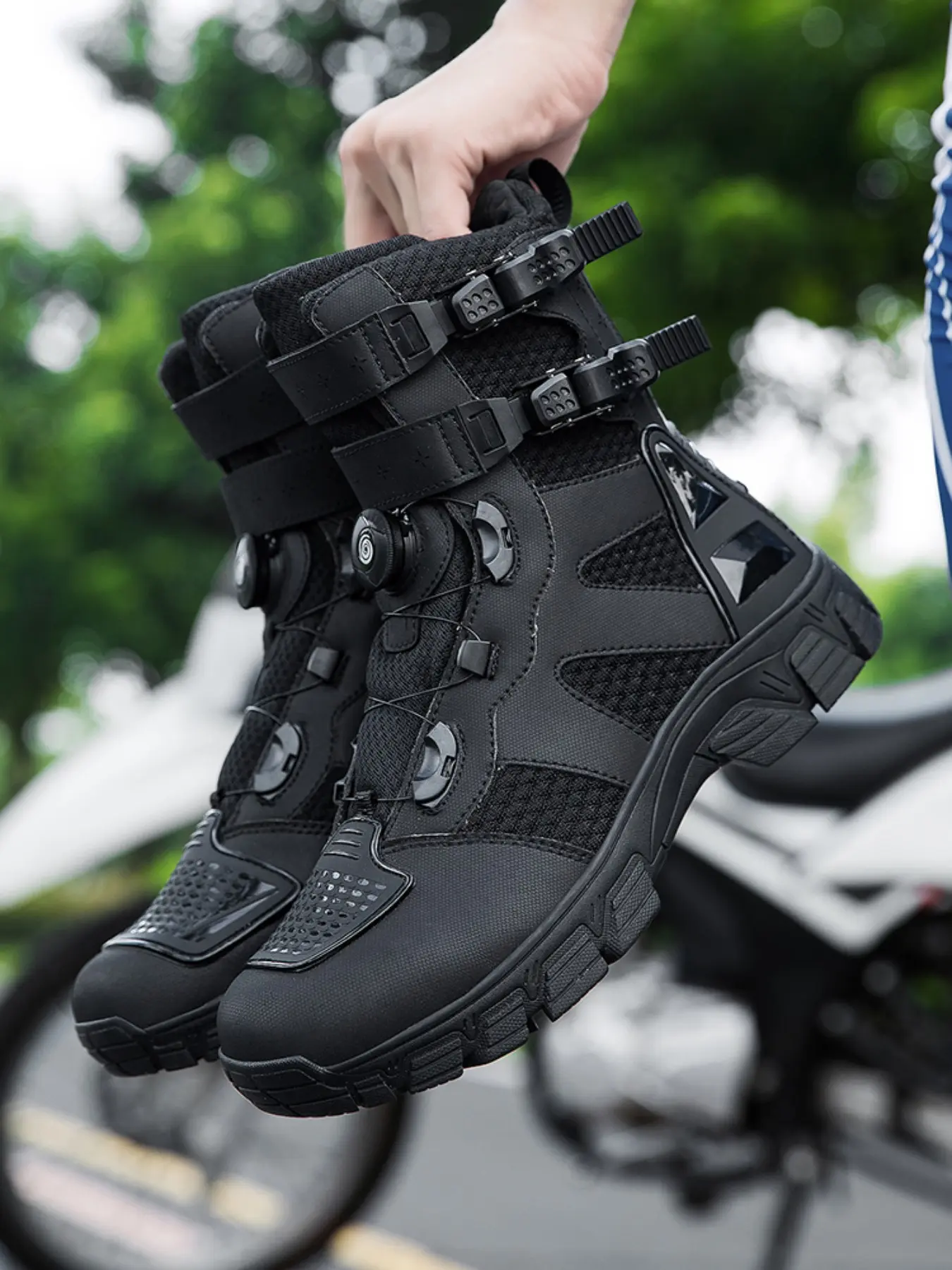 Men's Motorcycle Riding Shoes, Anti-Slip Racing Boots, Waterproof Safety Design, Comfortable and Secure, Ideal for Motorbike Travel, Waterproof Outdoor Footwear