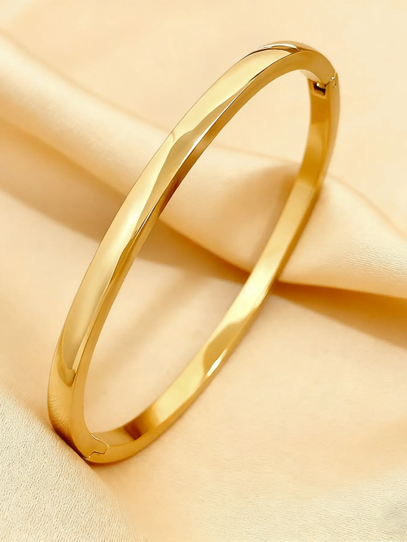 18k Stainless Steel Bracelet, Geometric Pattern, Casual Style, Waterproof, Hypoallergenic, Perfect Birthday Gift for Women