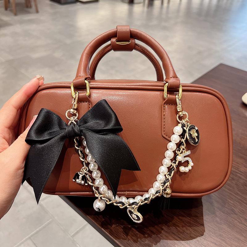 Fashion Bag Chain Decoration High-End Bowknot Accessory Versatile Pearl Bag Pendant for Women Bag Charms Purse Accessories Stylish Backpack
