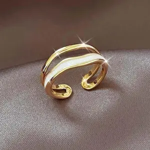 A Minimalist And Stylish Design Featuring a Cold Wind-Inspired Sand Cloud Ring for Women, Complete with an Open Index Finger Style