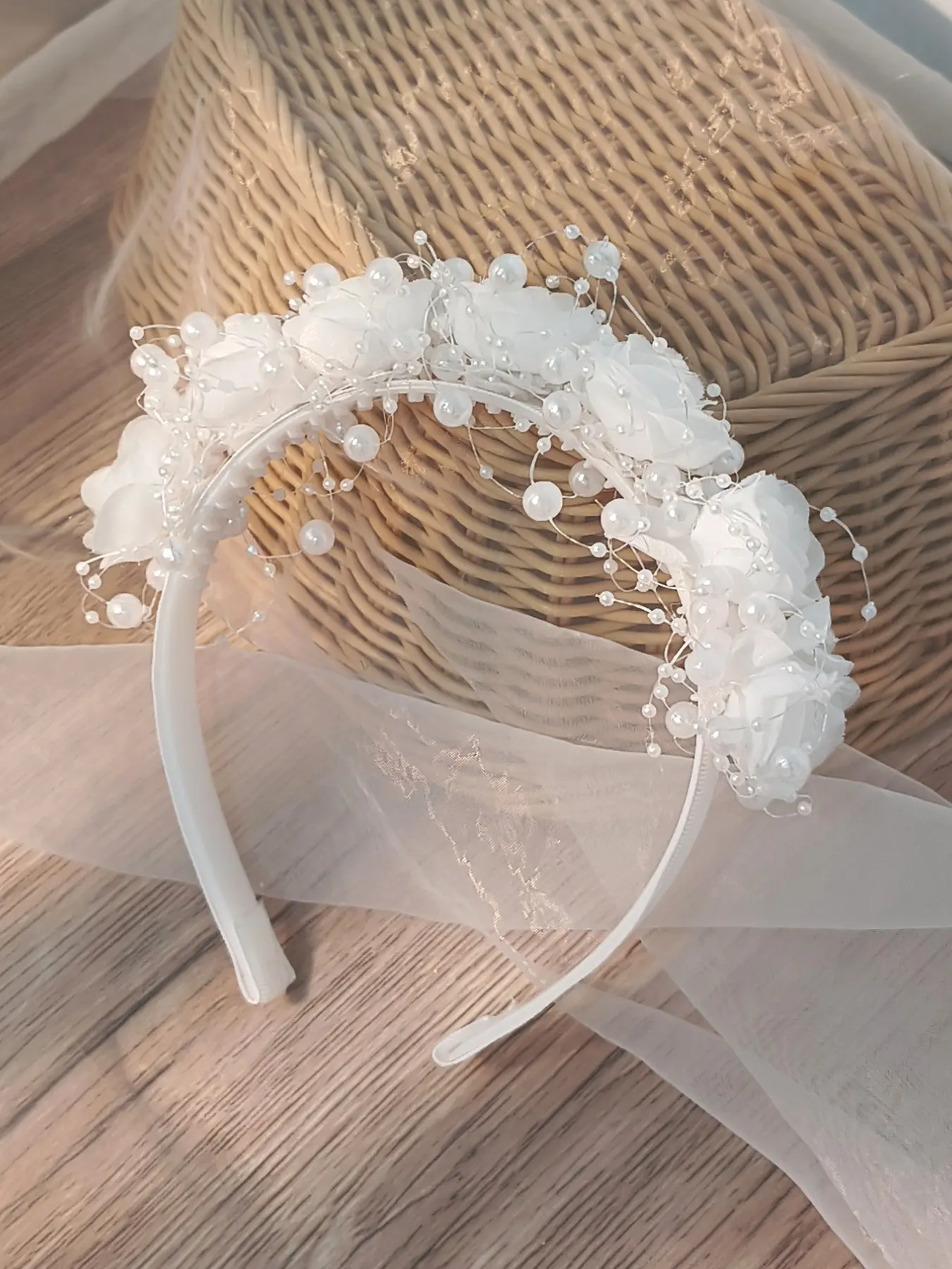 French Romantic Pearl Flower Veil Headband, Solid Color Rose Ribbon Mesh, Minimalist High-End Fashion Accessory, Party Wedding Hair Decor, Bride Hair Accessory, Chic Headbands