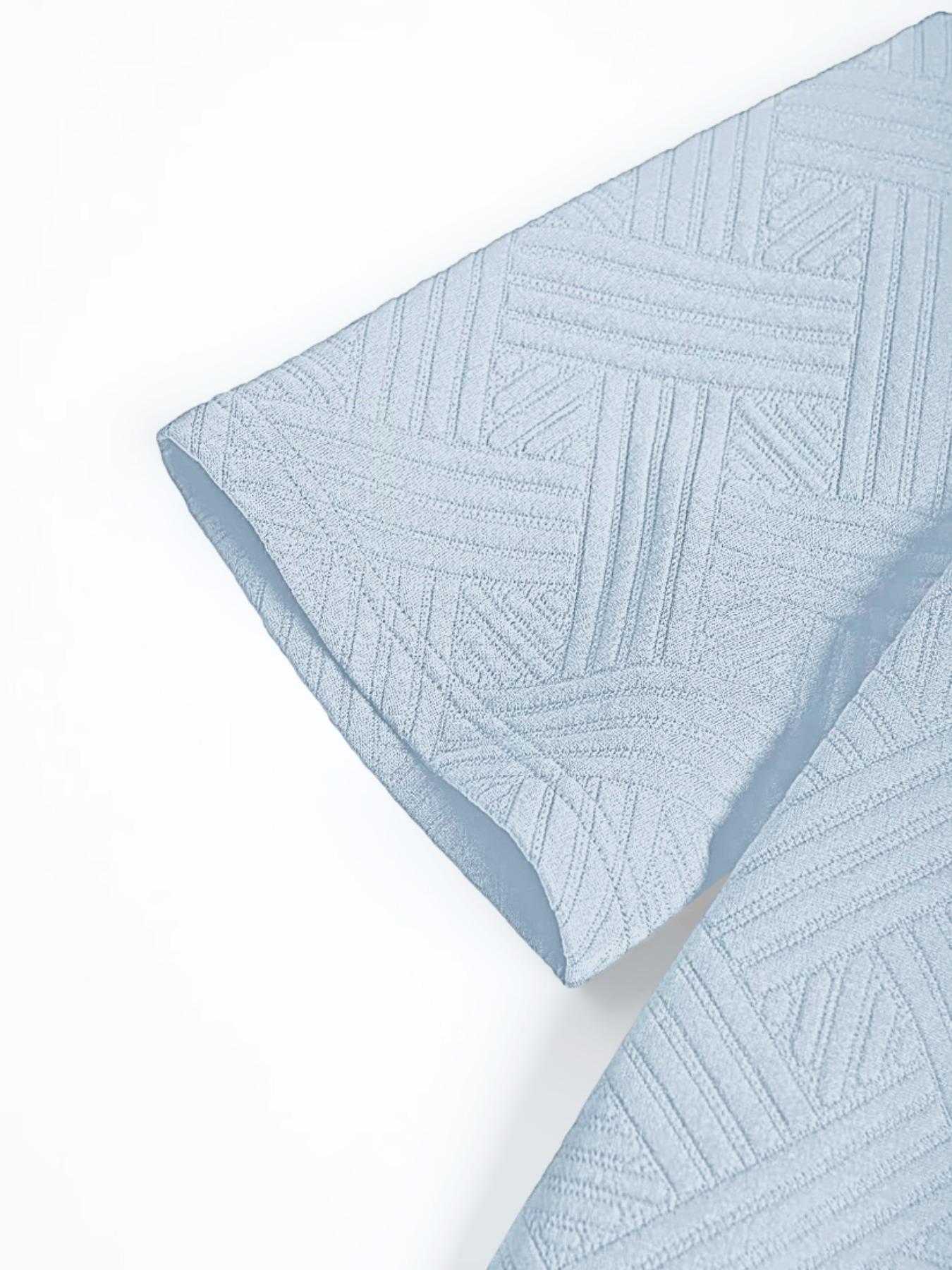 Men's 2-piece set:a short-sleeve button-up shirt paired with drawstring shorts. This summer outfit features a casual, Tropical textured diagonal stripe pattern, perfect for beach getaways, vacations, casual outings, and more—a men's stripe set.