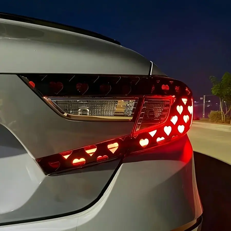 Geometric Honeycomb Pattern Tail Light Sticker, Sturdy Automotive Vinyl Decal for Car Styling, Easy Apply Single Piece Accent Decoration, Vehicle Exterior Decoration, Pu Leather, Geometric-Pattern, Bold Honeycomb Look, Long Wearing