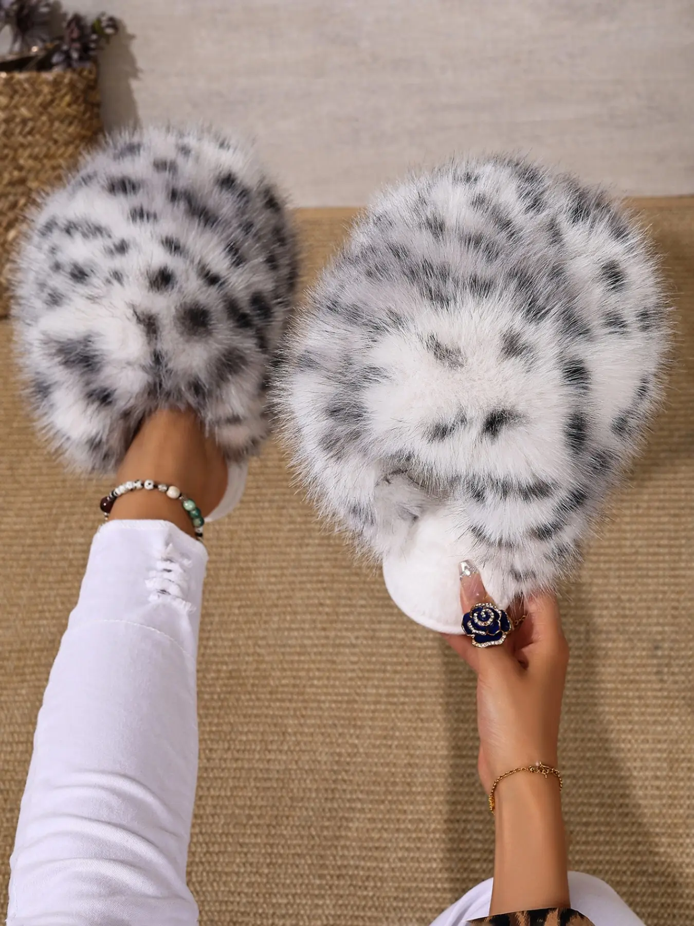 Women's Light Dark Leopard Print Long Faux Fur Mule Slippers, All Season Retro Fashion Style, Plus Size, Versatile Thick Fluffy Plush Surface, Soft Rubber Sole Indoor Outdoor Casual Closed Toe Furry Slides For Ladies, Fuzzy House Slippers