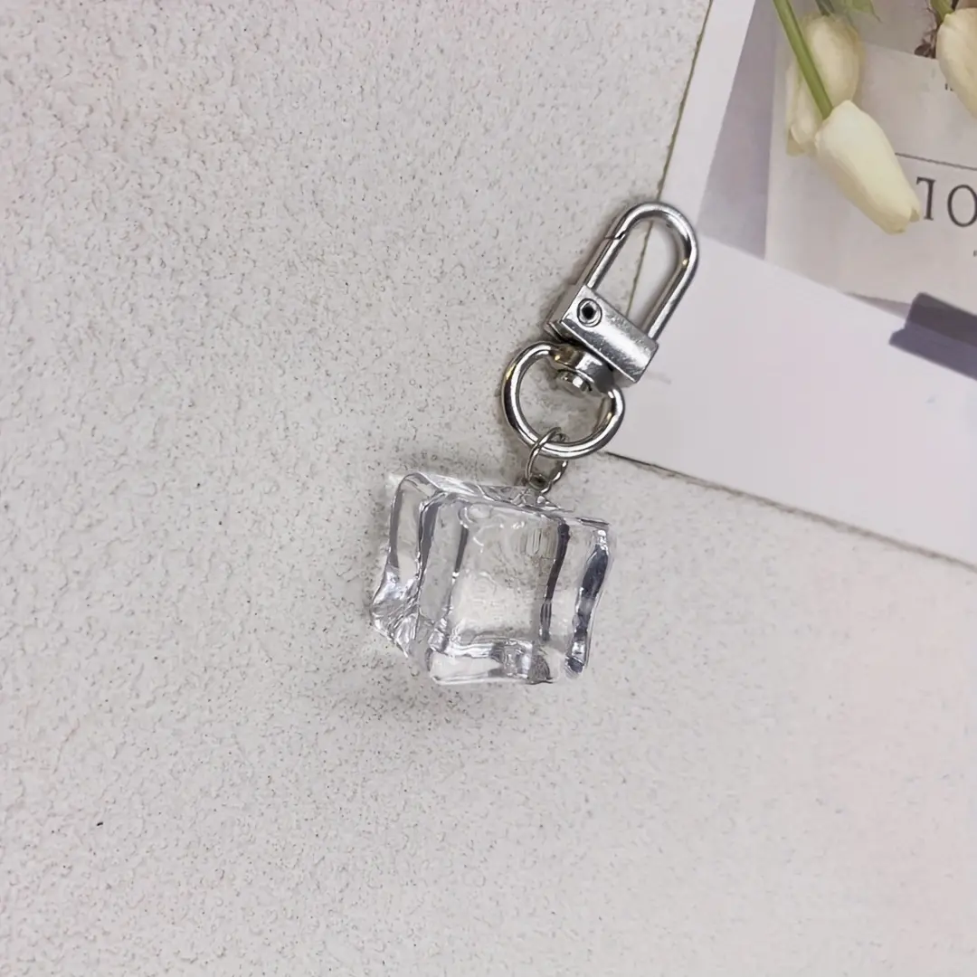 Acrylic Cube Form Imitation Ice Keychain, Nylon Blend Plain Look Creative Charm for Bag, Car, Sports & Outdoor Party Gift Pendant