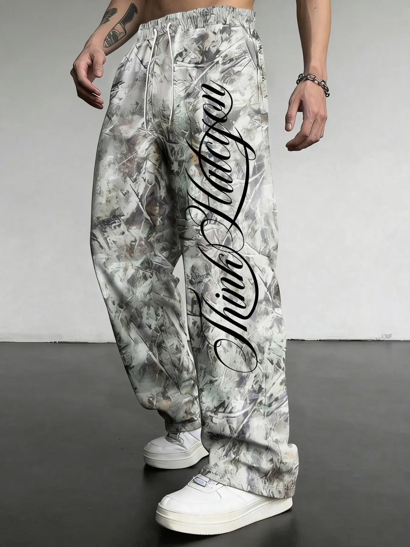 American Vintage White Camouflage Wide Leg Casual Trousers Script Graphic Print Drawstring Sweatpants Durable Knit Texture Draped Pants for Outdoor Camping Daily Outfit