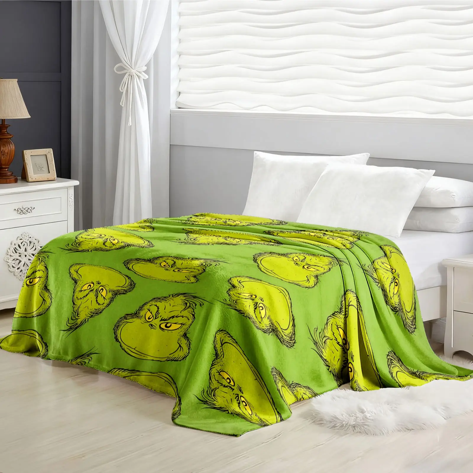 Grinch Flannel Blanket, Soft and Skin-Friendly, No Shedding, All-Season Cozy Throw, Living Room Sofa Decor, Christmas Gift for Kids