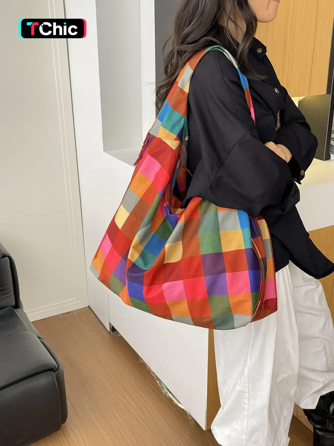 Random Color Plaid Large Bag, Essential for Travel and School Start, Sports Bag with All over Print