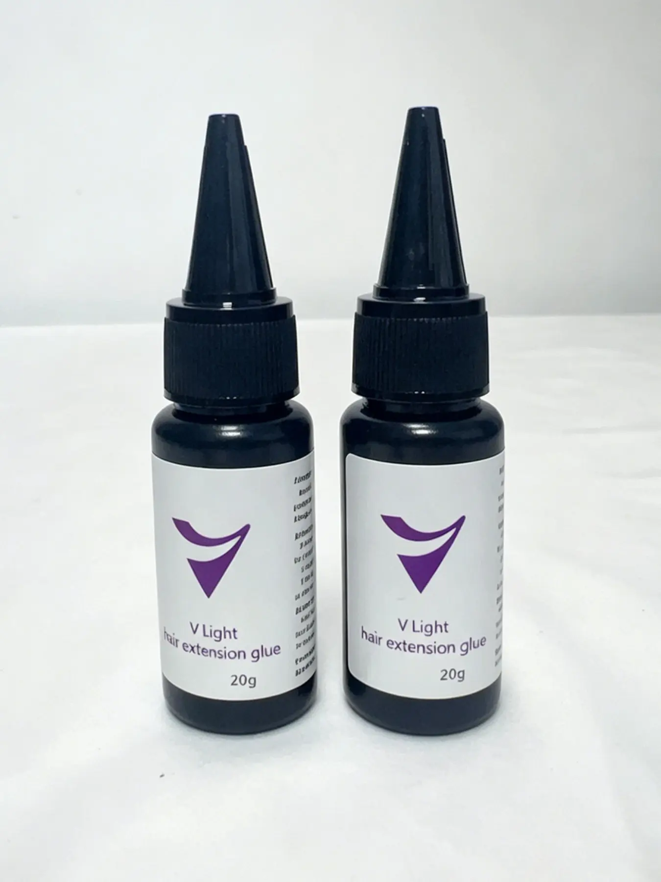 2Pcs VLight Hair Extension Glue, Strong Hold & Gentle Formula, 20g Professional Hair Weft Glue for Hair Extensions & Weaves All season, Secure Hold
