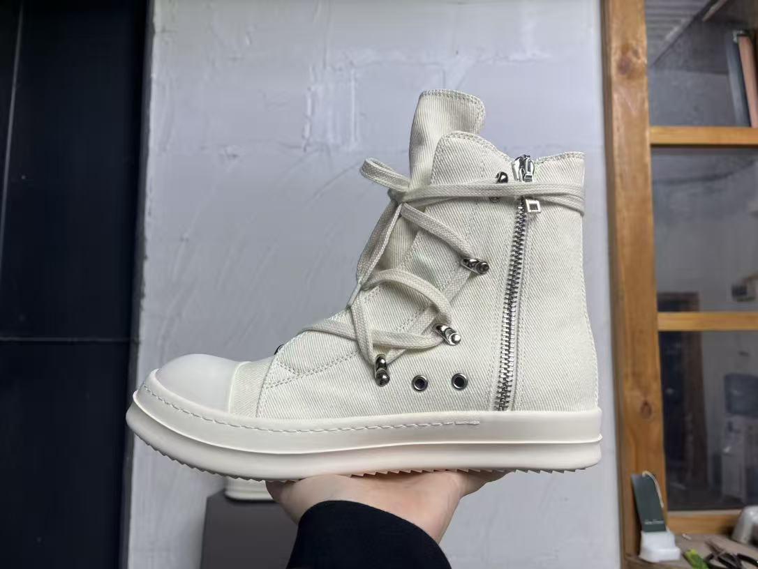 Same design for men and women in 2026. Jumbo Lace Up Sneakers Luxury outdoor shoes   Owens  Autumn Flats Black Boots Men  and Women High Shoes Casual Canvas