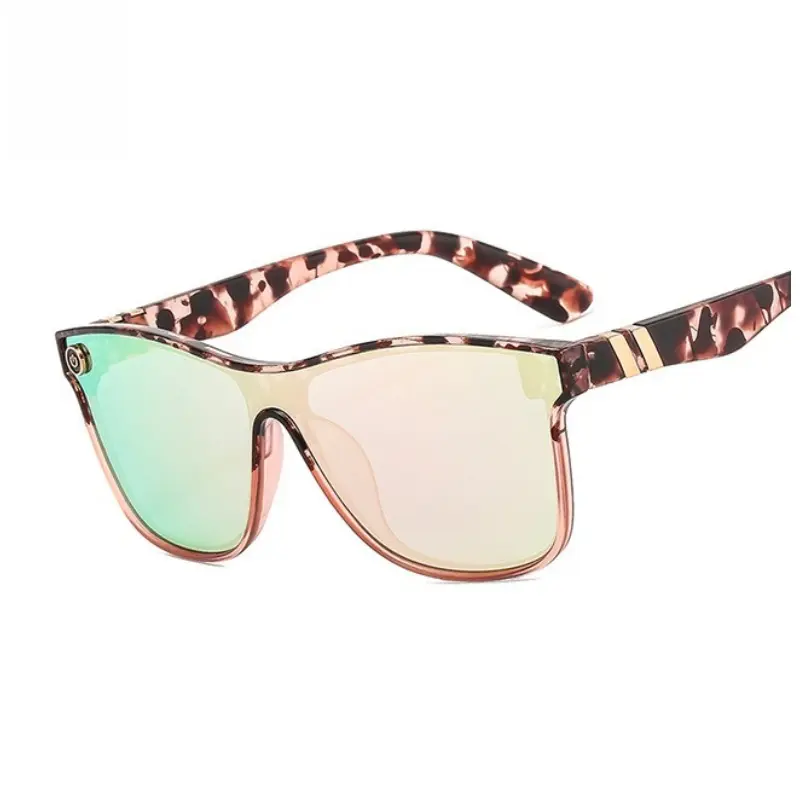 Cute and fashionable unisex tortoiseshell sunglasses, lightweight and durable high-quality sunglasses for everyday use, stylish accessories for outdoor activities, photochromic sunglasses, sports sunglasses, summer sunglasses