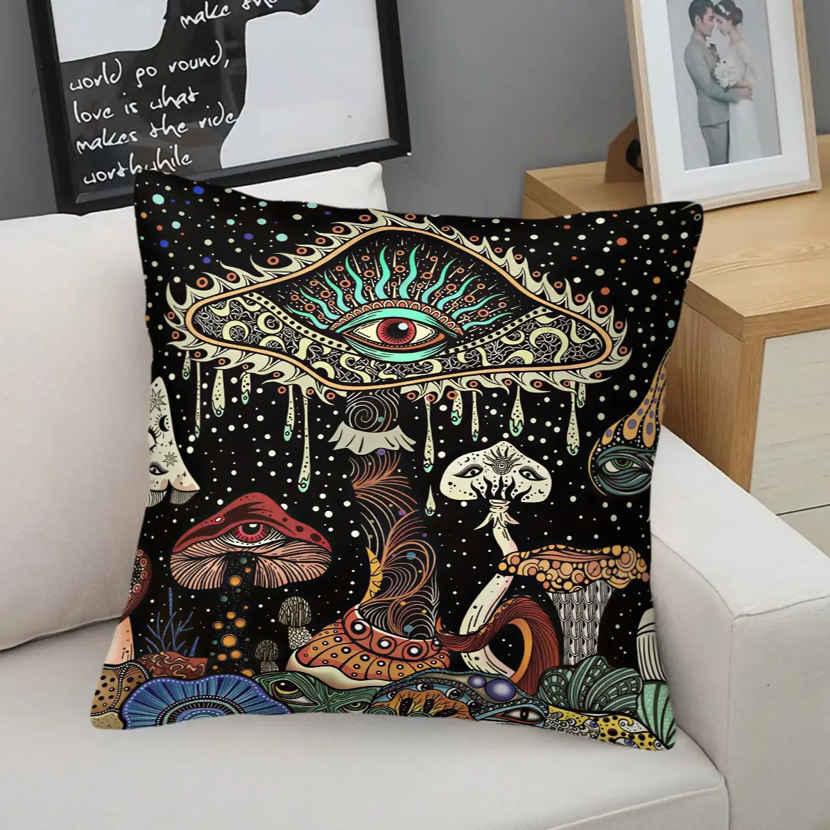 45x45cm 1Pc Psychedelic Style Throw Pillow with All-Seeing Eye Neon Mushroom Print, Creative Fun Pattern, Machine Washable, Soft & Fluffy Decorative Cushion for Living Room Bedroom Hotel, All Season Home Decor, Pillow Insert Included