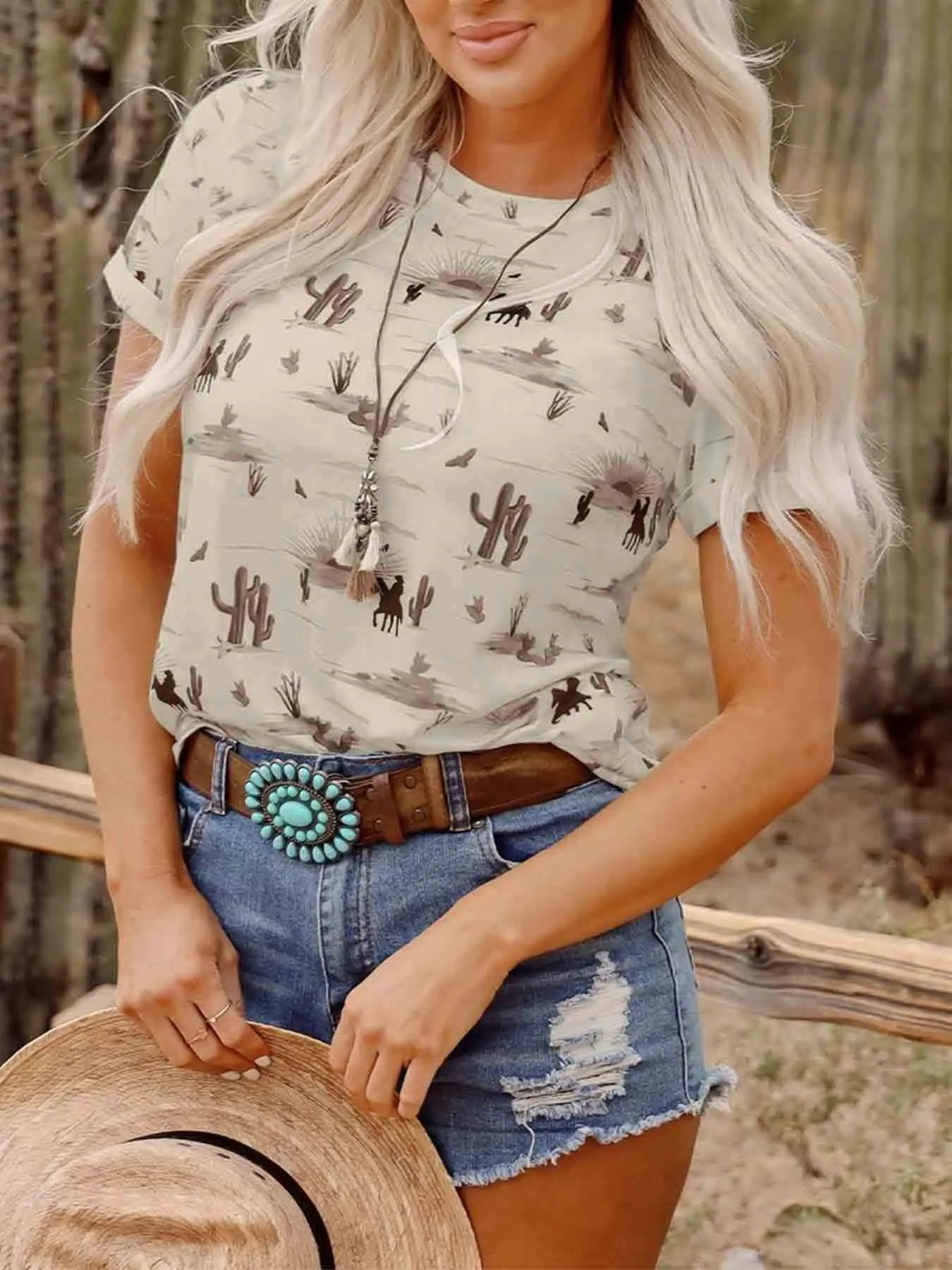 Women's Oversized Cactus Desert Print Short Sleeve T-Shirt | Loose Fit Western Cowgirl Graphic Tee | Casual Summer Daily Basic Top, Runs Big - Size Down One