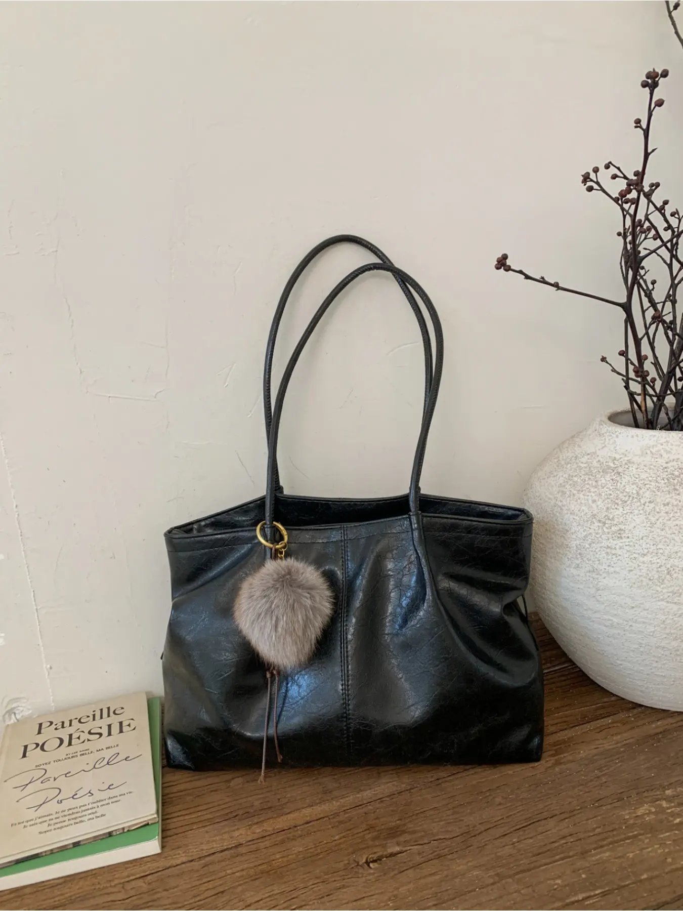 Vintage American Waxed Leather Tote Bag For Women Large Capacity Embellished Handbag Shoulder Bag With Detachable Pom Pom Pendant Versatile Casual Bag For Office Workers Students Daily Use