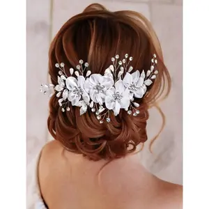 Elegant Pearl & Rhinestone Bridal Hair Comb, Luxury Floral Wedding Hair Piece, Sparkly Crystal Flower Hair Accessory for Bride, Boho Romantic Headpiece for Wedding, Prom, Engagement, Bridal Shower & Formal Events