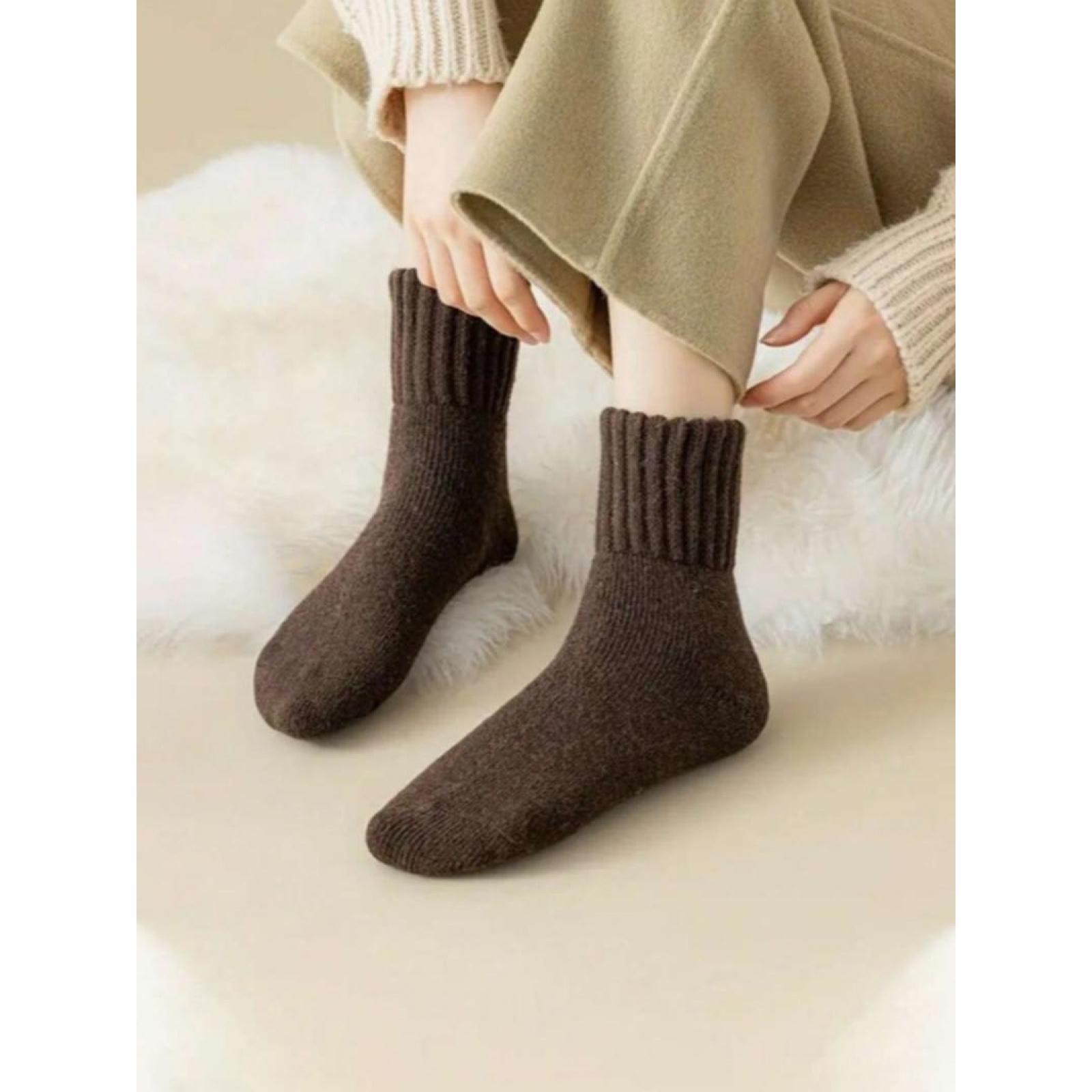 5 Packs Women's Socks - Solid Mid-calf Socks, Casual, Soft & Warm for Fall and Winter, Ideal for Daily Wear.