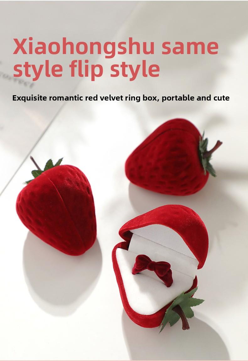 Strawberry ring box, cute children's jewelry box, velvet-lined storage gift box, accessory box, gift box