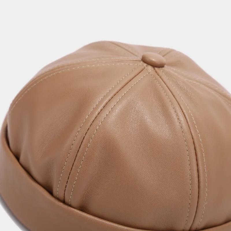 Adjustizable Retro Brimless PU Leather Docker Cap - Solid Color Brimless Hat Suitable for, Non-Textile, Adjustable Strap, Casual & -Casual Wear, Ideal for & Sensitive Light Beige