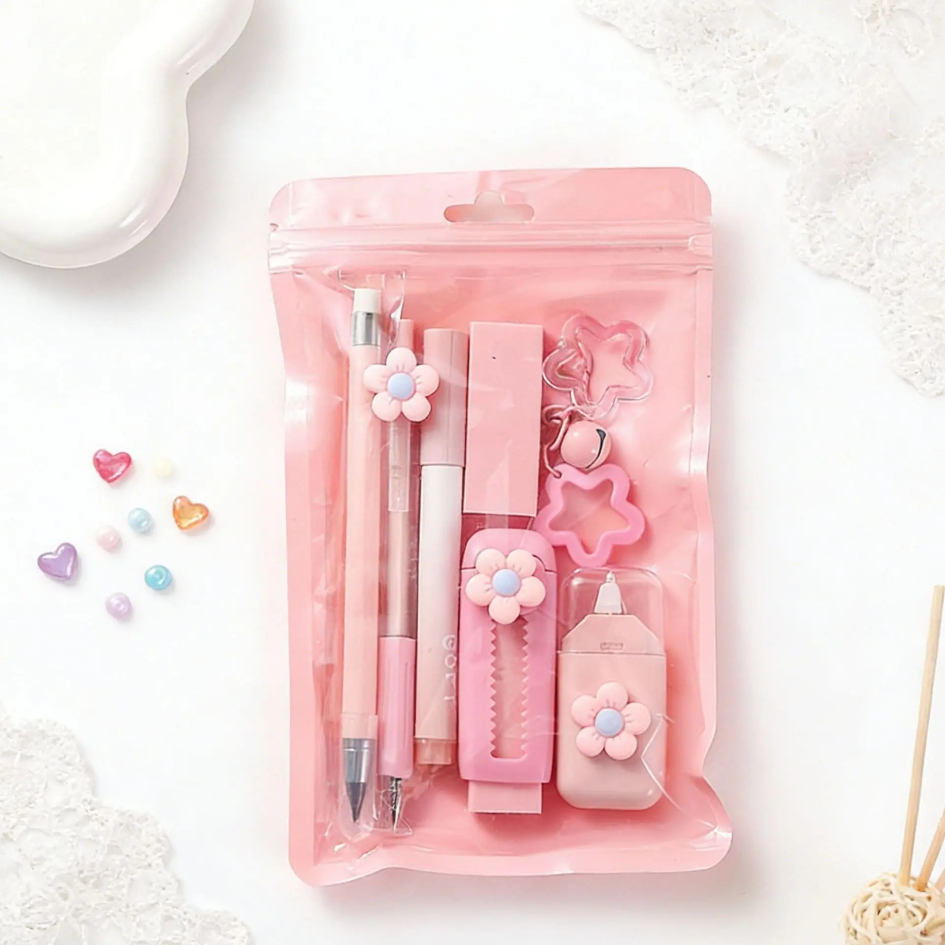 Seven-in-One Multi-functional Stationery Set - Light up your office time. It comes with a push-pull eraser, highlighter, ballpoint pen, and other various tools. This is the ideal 7-piece stationery set for creative individuals